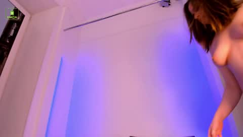 Erika online show from 05-04-26, 04:08