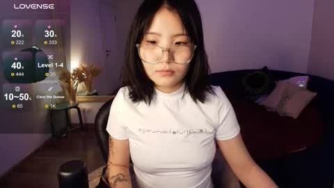 Erika online show from 09-11-25, 02:11