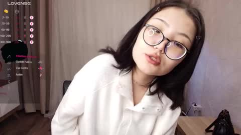 Erika online show from 09-19-25, 02:13