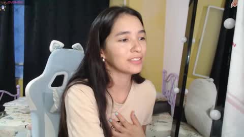 erina_1 online show from 09-22-25, 10:56