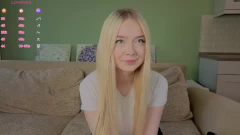 Snapshot of erlenbayer chatting on 04-16-26, 02:07 Chanel online show from 04-16-26, 02:07