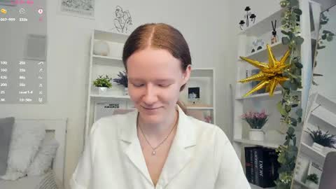 Sofia online show from 06-15-26, 08:49