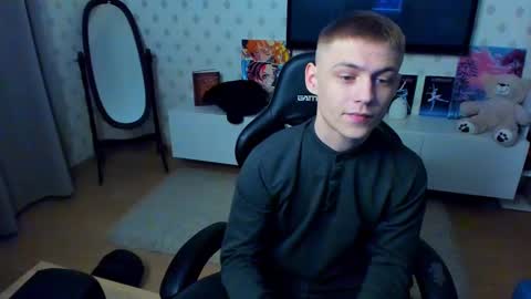 Max online show from 02-07-25, 02:50