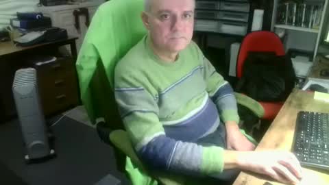 ernello online show from 09-30-25, 01:05