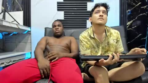 Snapshot of eros_fang chatting on 03-09-26, 09:35 eros_fang online show from 03-09-26, 09:35