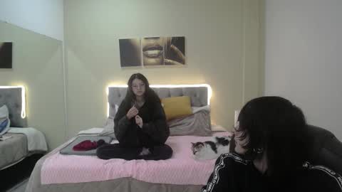 eros_nyx_ online show from 12-17-25, 03:34