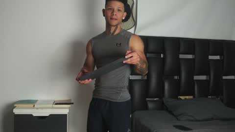 Snapshot of erosscott chatting on 12-24-24, 01:59 Eros online show from 12-24-24, 01:59