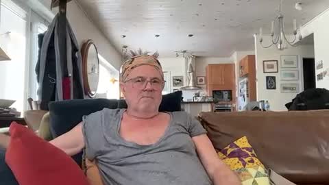 eros online show from 02-20-25, 02:46