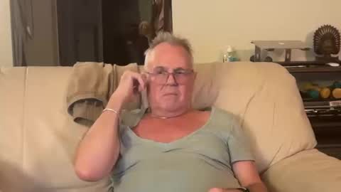 eros online show from 10-19-25, 01:39