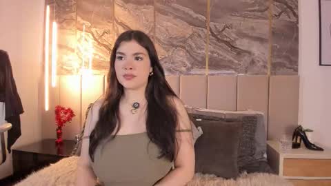 Snapshot of erotic_boobs chatting on 10-15-25, 07:14 Karen online show from 10-15-25, 07:14