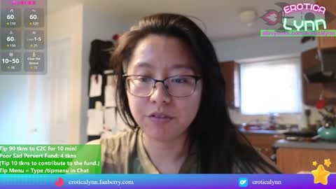 Snapshot of eroticalynn chatting on 11-14-25, 09:24 Lynn online show from 11-14-25, 09:24