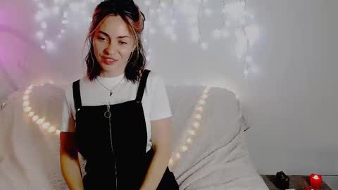 Snapshot of eroticgiftxxx chatting on 01-25-25, 10:19 LylaXXX online show from 01-25-25, 10:19