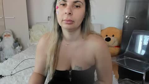 eroticsensualkitty4u online show from 02-14-26, 09:28