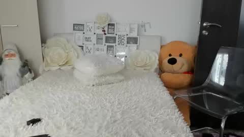 eroticsensualkitty4u online show from 02-24-26, 07:50