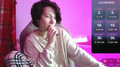 esajukyy online show from 11-24-25, 11:21