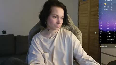 Snapshot of esajukyy chatting on 03-06-26, 11:17 esajukyy online show from 03-06-26, 11:17