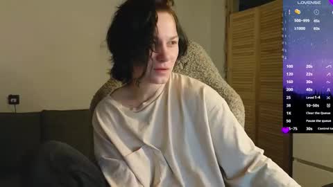 Snapshot of esajukyy chatting on 03-12-26, 12:33 esajukyy online show from 03-12-26, 12:33