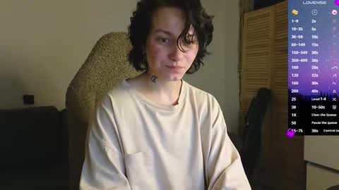 Snapshot of esajukyy chatting on 03-22-26, 01:25 esajukyy online show from 03-22-26, 01:25