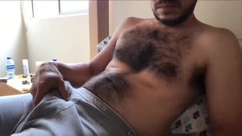 Snapshot of esc0o chatting on 10-27-25, 06:01 hereforagoodtimenotalongtime online show from 10-27-25, 06:01