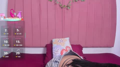 Snapshot of escar_let chatting on 07-19-26, 03:21 Scarlett online show from 07-19-26, 03:21