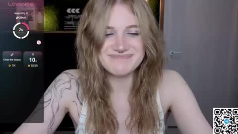 EshleGreen online show from 05-11-26, 10:18