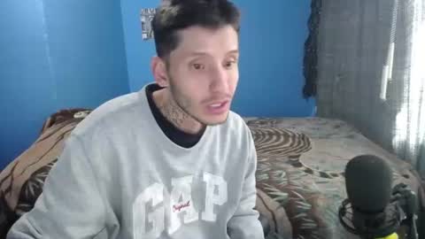 Snapshot of esjrobles chatting on 08-01-26, 04:17 Esteban online show from 08-01-26, 04:17
