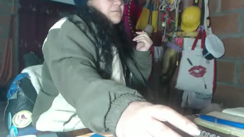 Snapshot of eskelaswd chatting on 12-18-25, 06:08 Eskela911 online show from 12-18-25, 06:08