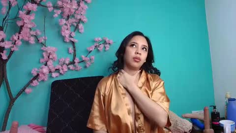 Esmeralda  online show from 11-18-25, 11:47