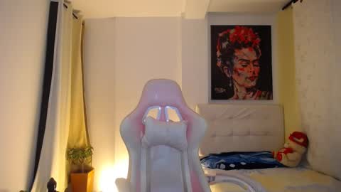 Esmeralda online show from 12-11-24, 12:33