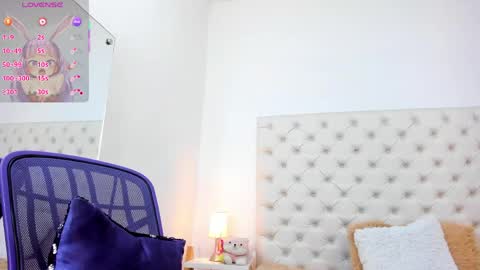 esmeralda  online show from 06-04-26, 02:12