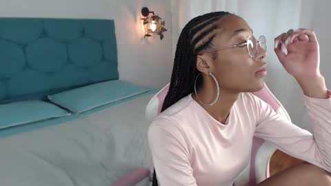 Snapshot of esmeralda_bk chatting on 01-22-25, 03:51 esmeralda_bk online show from 01-22-25, 03:51