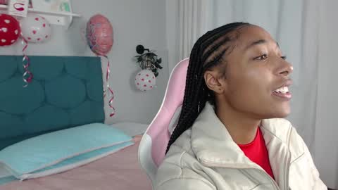 Snapshot of esmeralda_bk chatting on 01-28-25, 03:04 esmeralda_bk online show from 01-28-25, 03:04