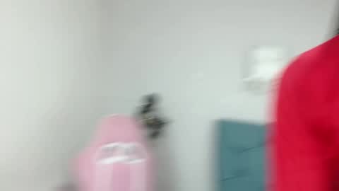 Snapshot of esmeralda_bk chatting on 02-06-25, 05:51 esmeralda_bk online show from 02-06-25, 05:51