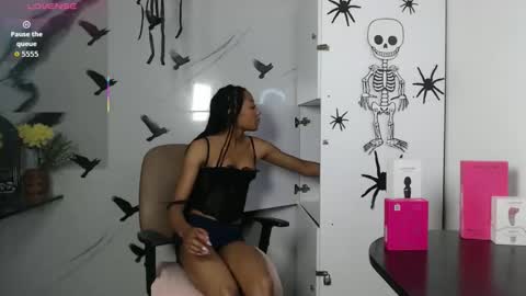 Snapshot of esmeralda_bk chatting on 10-15-25, 08:20 esmeralda_bk online show from 10-15-25, 08:20