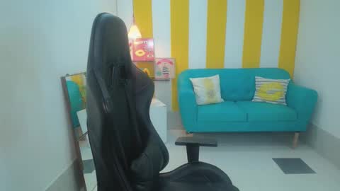 ESMERALDA  online show from 01-17-26, 11:26