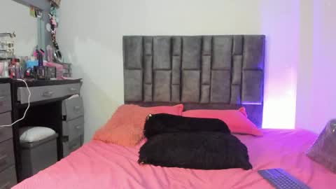 Perla online show from 05-11-26, 11:13