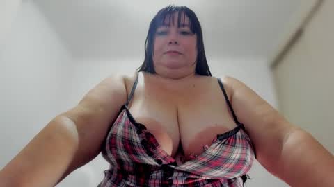 Snapshot of esmeraldo_mfc chatting on 12-16-24, 11:07 Esmeralda online show from 12-16-24, 11:07