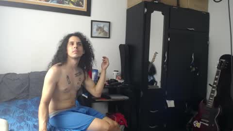 Esnider online show from 05-13-26, 05:21
