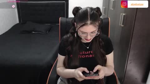 Xbebetax online show from 10-22-25, 05:56