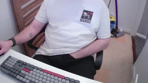 Snapshot of essex_wild chatting on 02-17-26, 09:32 Morph online show from 02-17-26, 09:32