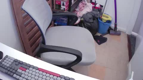 Snapshot of essex_wild chatting on 02-22-26, 08:40 Morph online show from 02-22-26, 08:40