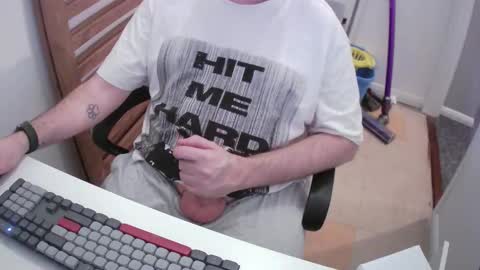 Snapshot of essex_wild chatting on 02-25-26, 09:57 Morph online show from 02-25-26, 09:57