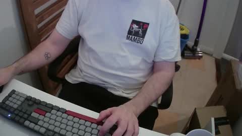 Snapshot of essex_wild chatting on 03-08-26, 08:23 Morph online show from 03-08-26, 08:23