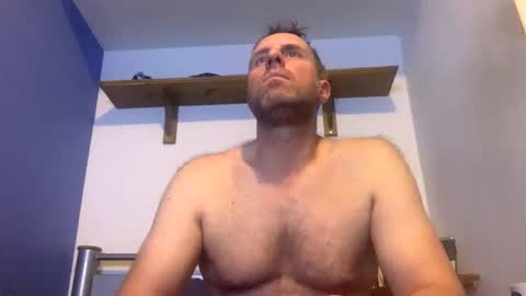 Snapshot of essexboy75 chatting on 01-29-25, 12:12 essexboy75 online show from 01-29-25, 12:12