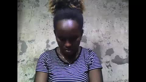 Snapshot of estanie chatting on 10-03-25, 07:22 estanie online show from 10-03-25, 07:22