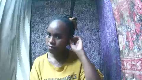 Snapshot of estanie chatting on 10-16-25, 06:47 estanie online show from 10-16-25, 06:47