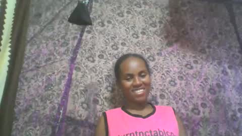 Snapshot of estanie chatting on 10-30-25, 06:52 estanie online show from 10-30-25, 06:52