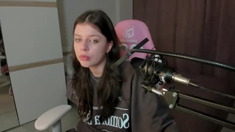 Snapshot of este_ria chatting on 12-09-24, 04:34 esteria online show from 12-09-24, 04:34