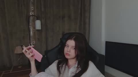 Snapshot of este_ria chatting on 01-13-25, 05:33 esteria online show from 01-13-25, 05:33