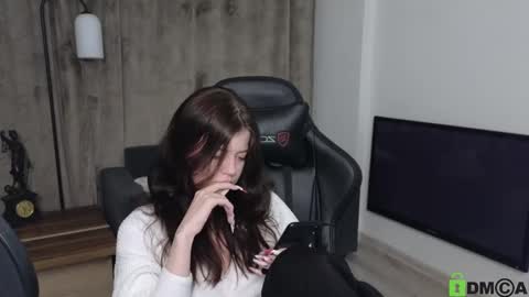 Snapshot of este_ria chatting on 01-24-25, 09:47 esteria online show from 01-24-25, 09:47